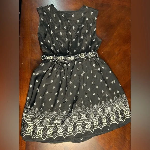 Anna Sui Black and White Geometric Mini Dress - Picture 8 of 8